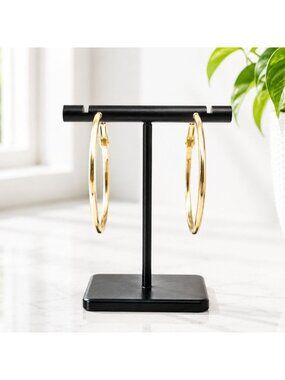 Vintage Gold-Toned Hoop Earrings Leverback Closures Minimalist Statement Jewelry